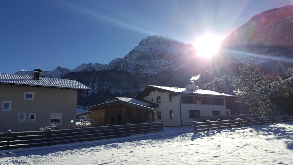 Pension Lischenhof Ehrwald Esterno foto